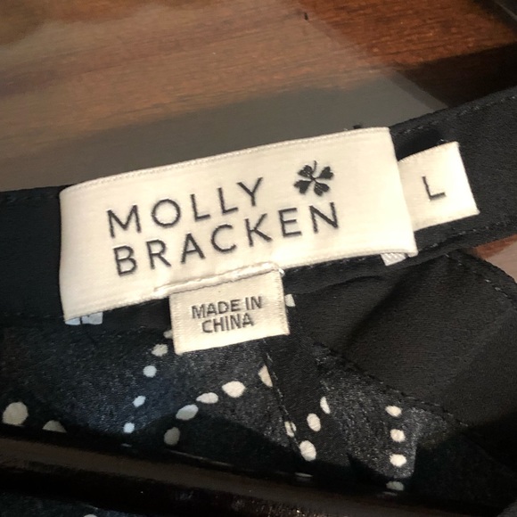 New without tags Molly Bracken size large cold shoulder romper, fits med/lg - Picture 2 of 3